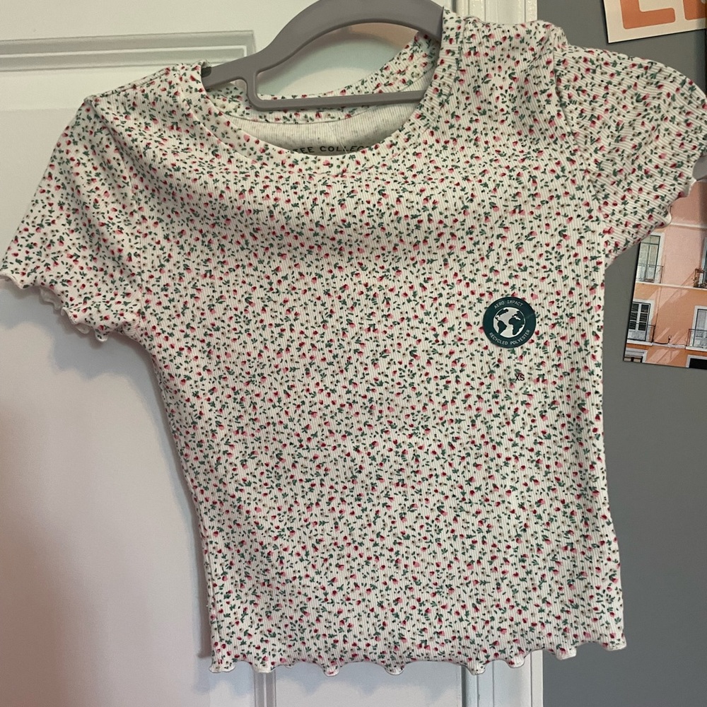 aeropostale brand new tee; size xs; new with tags